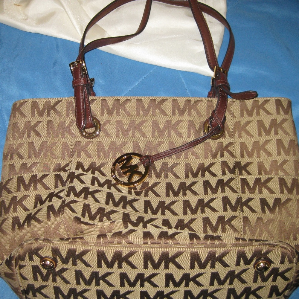 Michael Kors Jetset Tote - Brown